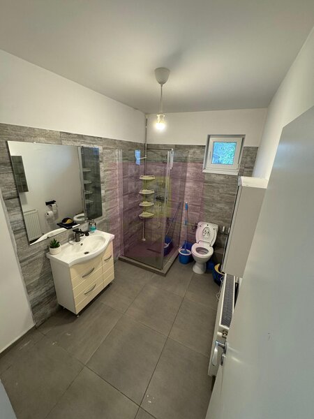 Casa 3 camere + dependinte, curte 380, Sabareni